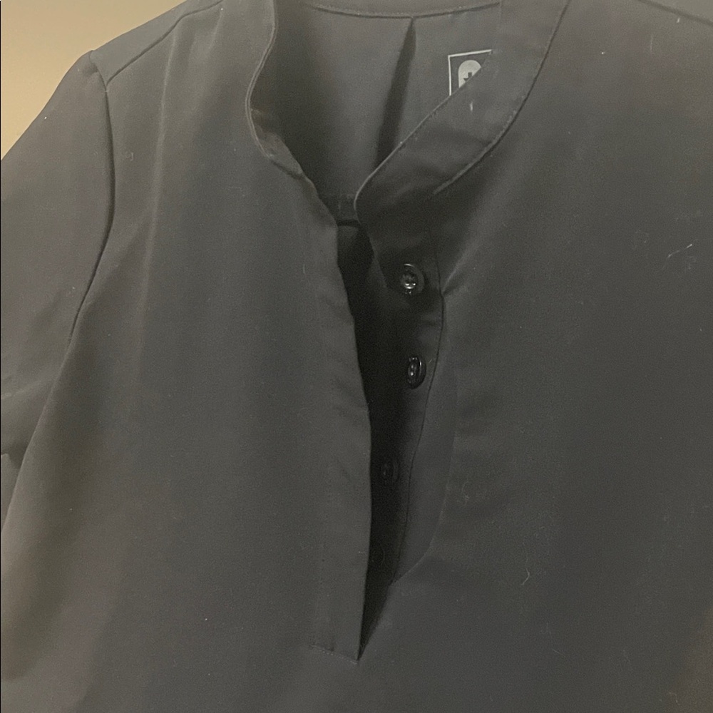 Figs Black Technical Collection Scrub Top XS new - Picture 4 of 6
